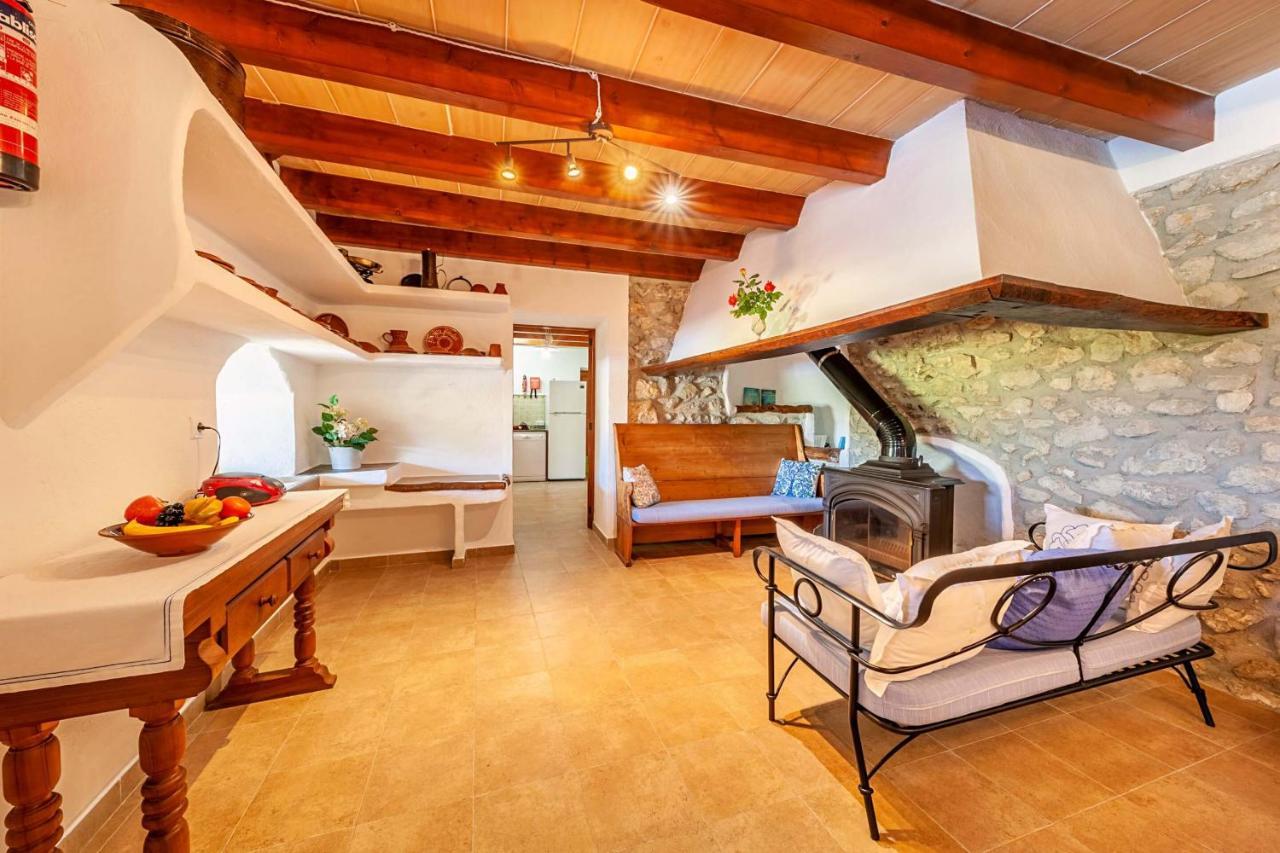 Villa Mala Garbo By Sealand Villas Pollenca Luaran gambar